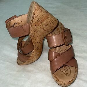 Born Beau Cork Wedge Size 8
